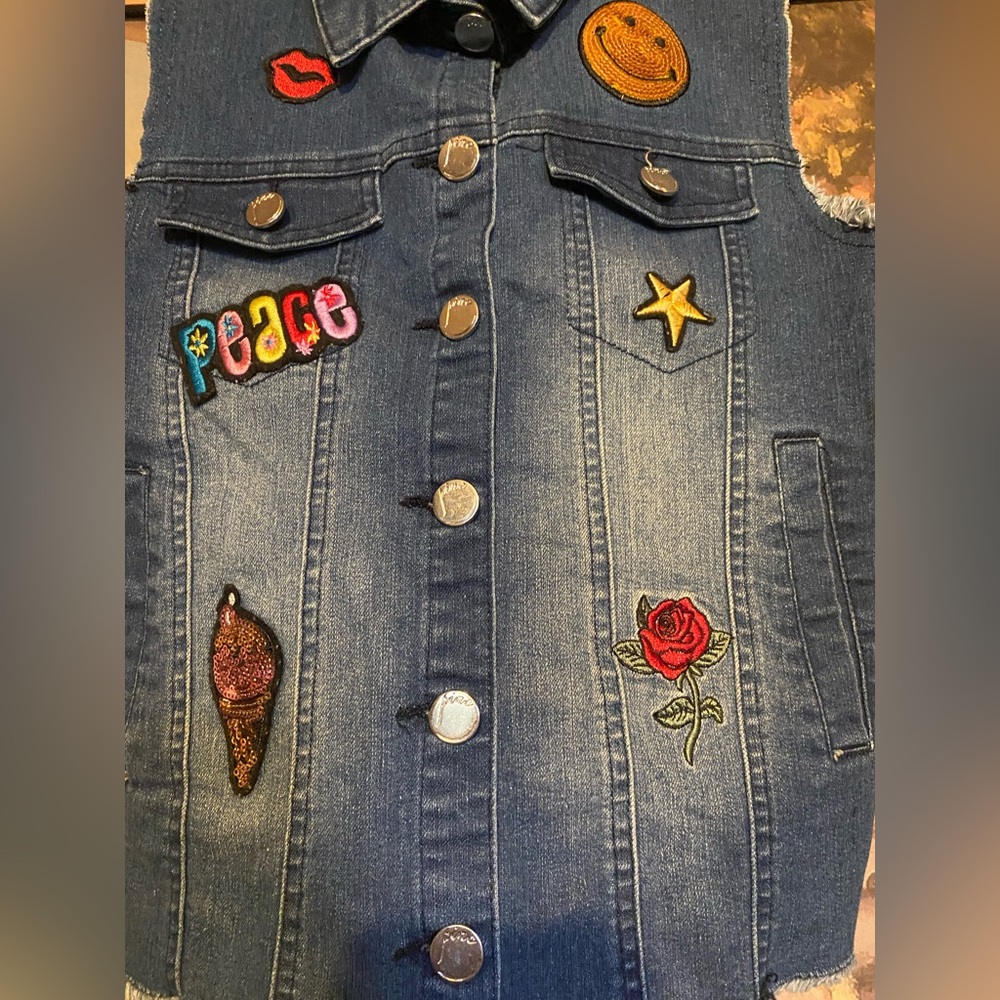Patchwork Sequined Denim Vest - Picture 5 of 9